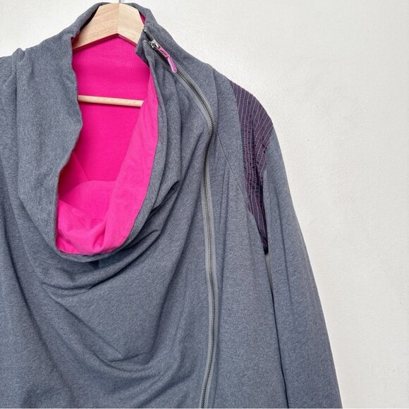 Lululemon Womens 10 Sway Jacket Gray Pink Asymmetric Zipper Cowl Neck - Picture 6 of 16